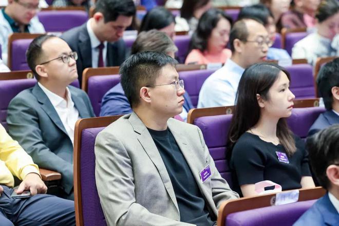 2024年中国与全球经济论坛——中国力量与全球经济新篇章：发展与展望在港举行(图10)